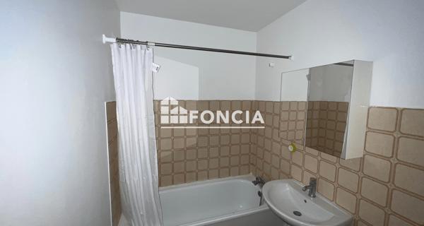 Location Studio 27.9 m² - Boissy-saint-léger 94470