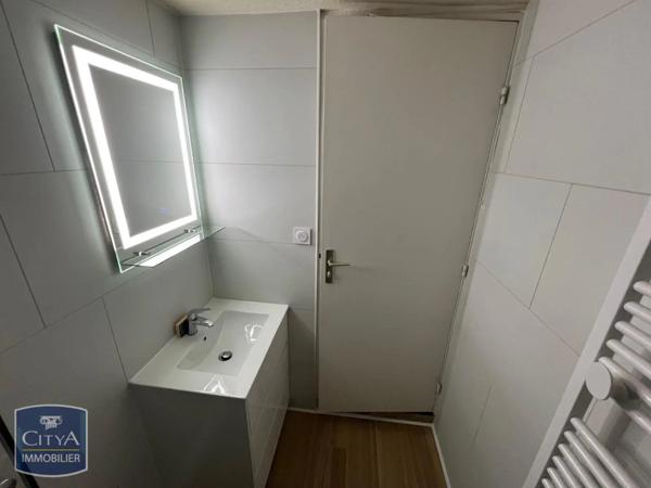Appartement à louer 1 pièce 29.75m²