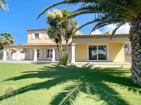 A louer Villa type 8 Marseille 13013 St Mitre Chateau Gombert  6 chambres piscine terrain