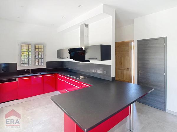 A louer Villa type 8 Marseille 13013 St Mitre Chateau Gombert  6 chambres piscine terrain