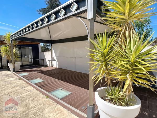 A louer Villa type 8 Marseille 13013 St Mitre Chateau Gombert  6 chambres piscine terrain