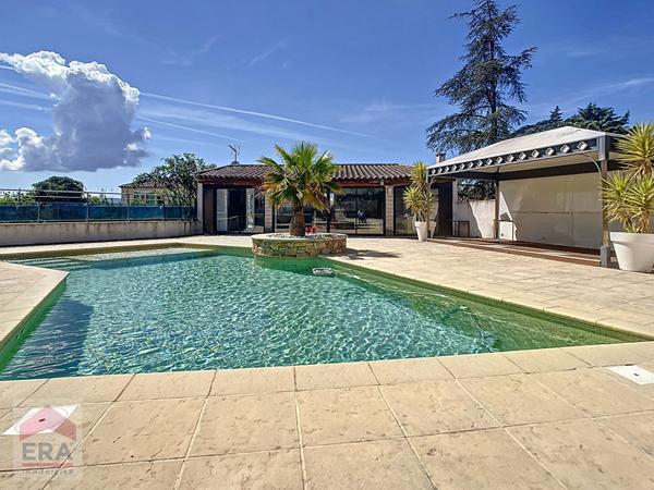 A louer Villa type 8 Marseille 13013 St Mitre Chateau Gombert  6 chambres piscine terrain
