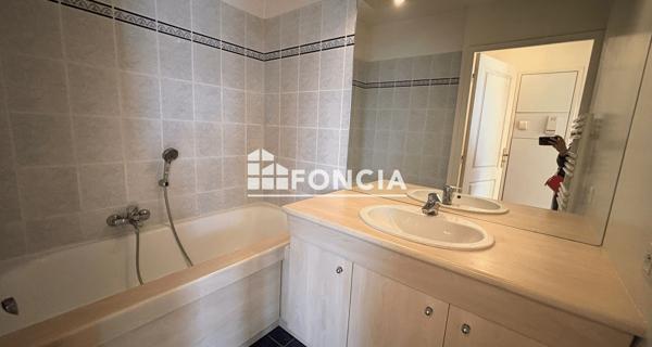 Location Appartement 2 pièces 44.35 m² - Nogent-sur-marne 94130