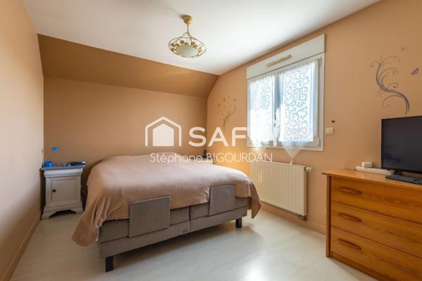 Maison individuelle 160m², 5 ch, 900m², piscine, Pirey