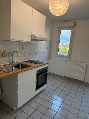 Appartement F3 dans résidence sécurisée avec parking proche Gare