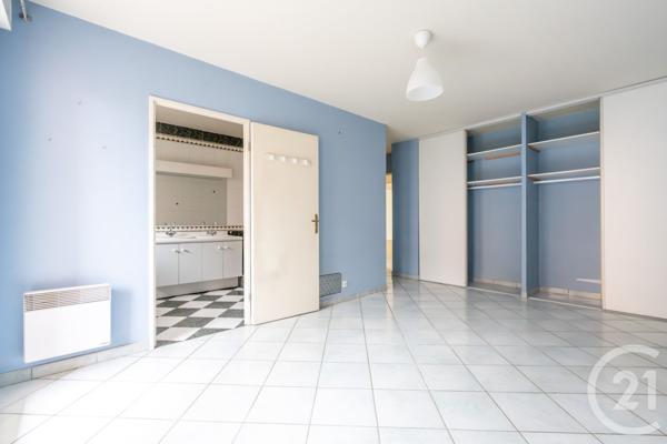 Appartement F5 à vendre  5 pièces - 131,34 m2 VILLIERS SUR MARNE - 94