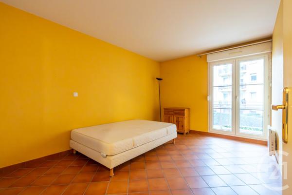 Appartement F5 à vendre  5 pièces - 131,34 m2 VILLIERS SUR MARNE - 94