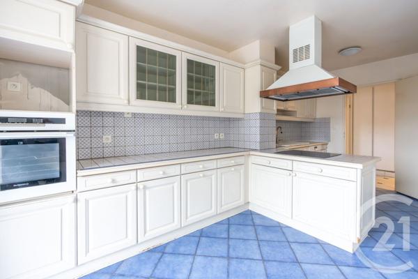 Appartement F5 à vendre  5 pièces - 131,34 m2 VILLIERS SUR MARNE - 94