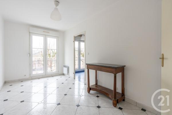 Appartement F5 à vendre  5 pièces - 131,34 m2 VILLIERS SUR MARNE - 94