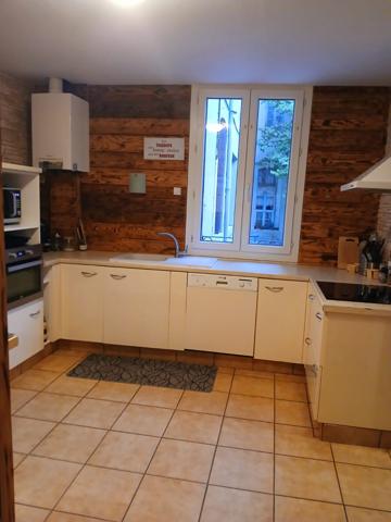 Pont-Saint-Esprit (30130) Maison de village avec garage, terrasse et toit-terrasse – Pont-Saint-Esprit