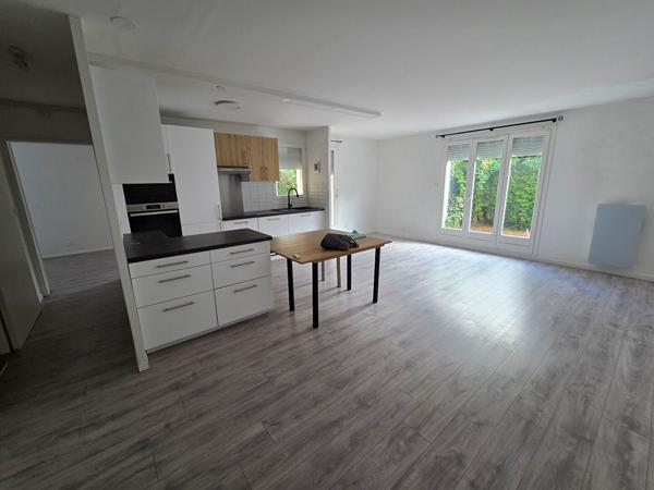 Grand F3 (ancien F4) avec jardin privatif ! Tellement rare sur Dourdan !