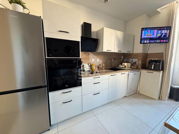 Appartement T3 - Quartier Banjan - 52m² - place de parking - Rez-de-chaussée.