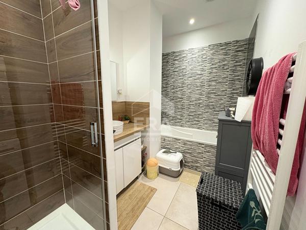 Appartement T3 - Quartier Banjan - 52m² - place de parking - Rez-de-chaussée.