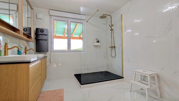 Maison 5 pièces - 142 m² Exclusivité efficity