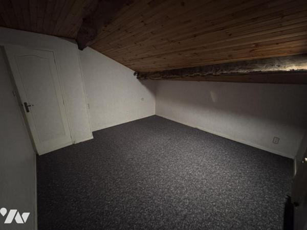 ANCIEN CORPS DE FERME AVEC DEPENDANCES