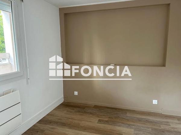 Location Appartement 3 pièces 48.83 m² - RUE JEAN ROSTAND Tarbes 65000