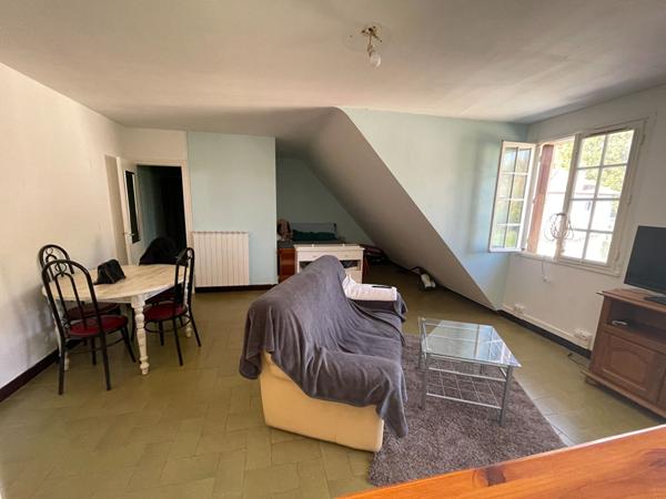 Studio CHOUZY SUR CISSE 32 m²