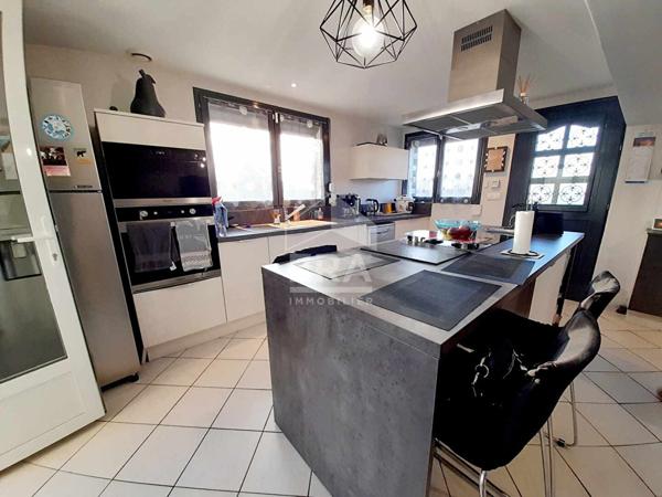 EXCLUSIVITÉ, MAISON INDÉPENDANTE AVEC GARAGE ET JARDIN