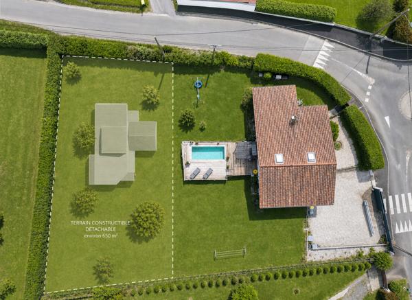 Jatxou - Opportunité rare : maison avec vue sur la Rhune, terrain constructible et fort potentiel d'évolution