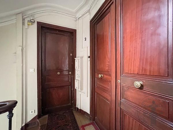 Vente                                                      Appartement
                        
                     2 pièces                      33 m2                     à Paris 13