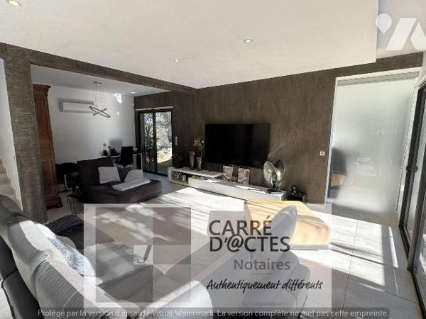 Les Notaires Associés Carré D'@ctes Vaunage, ont le plaisir de vous proposer cette propriété co...