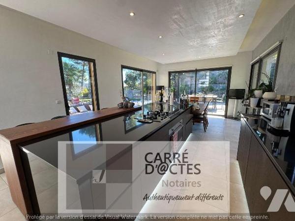 Les Notaires Associés Carré D'@ctes Vaunage, ont le plaisir de vous proposer cette propriété co...