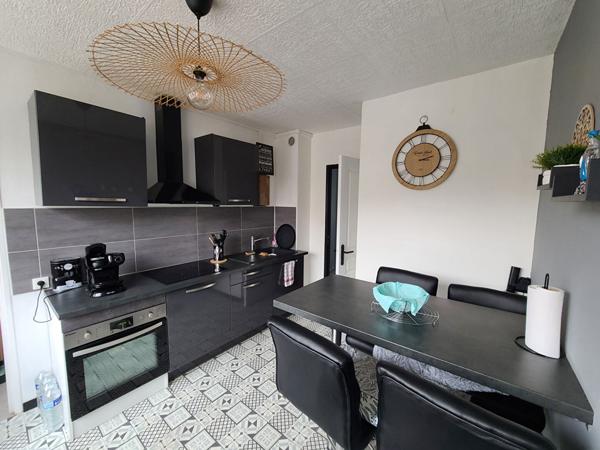 Appartement Fontenay Le Fleury 2 pièce(s) 55 m2