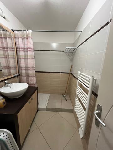 SAINT PIERRE LA MER APPARTEMENT T3 VUE MER DANS RESIDENCE SECURISEE