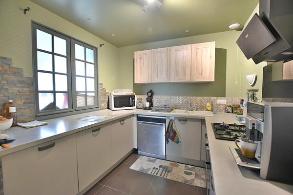 Maison contemporaine de 2015 avec grand terrain sans vis-à-vis à Bergerac.