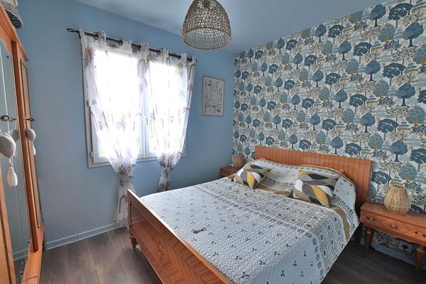 Maison contemporaine de 2015 avec grand terrain sans vis-à-vis à Bergerac.