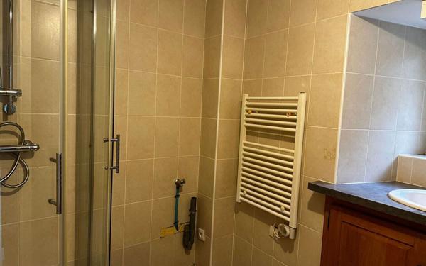 Appartement à louer    3 pièces •  Lablachère