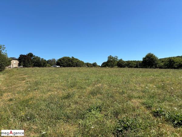 Terrain à AUBAZINES, 19190 - 1922m²