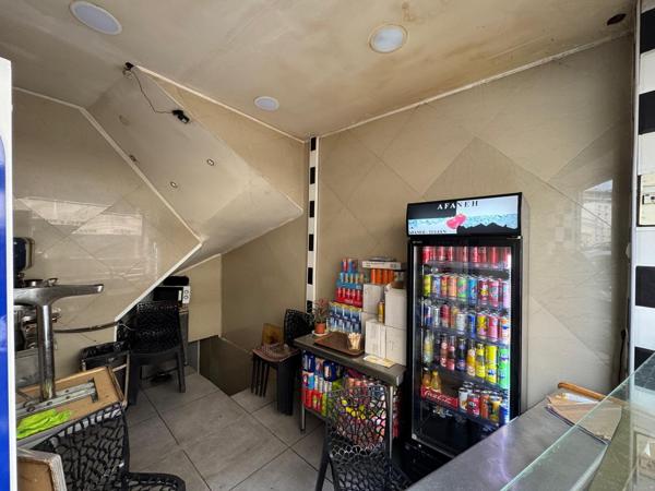 Marseille (13002) VENTE DES MURS D'UN LOCAL DE 10M2 + CAVE 10M2 - SECTEUR PLACE MARCEAU RUE FAUCHIER - RENDEMENT BRUT 14,67%