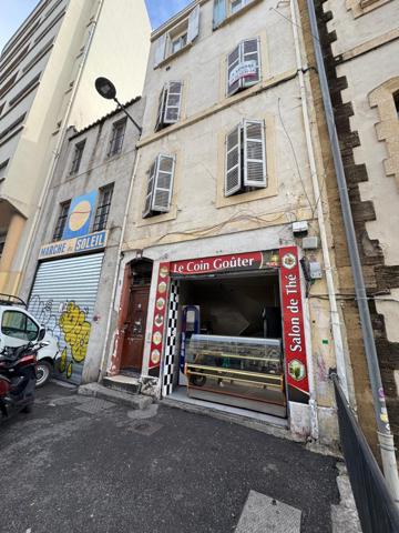 Marseille (13002) VENTE DES MURS D'UN LOCAL DE 10M2 + CAVE 10M2 - SECTEUR PLACE MARCEAU RUE FAUCHIER - RENDEMENT BRUT 14,67%
