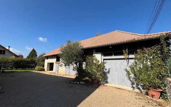 Maison à vendre    6 pièces • 201 m2 Dolomieu