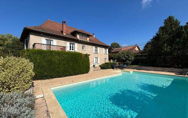 Maison à vendre    6 pièces • 201 m2 Dolomieu