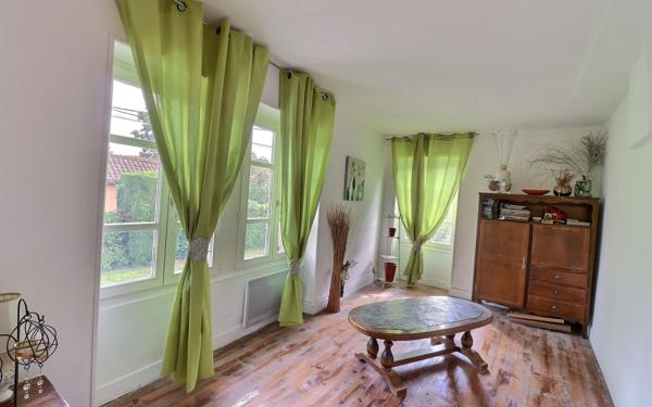 Maison à vendre    6 pièces • 201 m2 Dolomieu