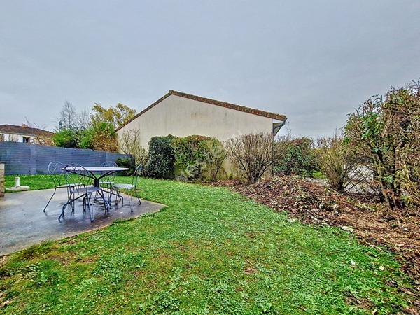 À vendre: Investissement locatif Maison avec 3 chambres avec locataires en place, secteur prisé du CHU de Poitiers