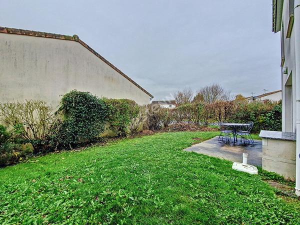 À vendre: Investissement locatif Maison avec 3 chambres avec locataires en place, secteur prisé du CHU de Poitiers
