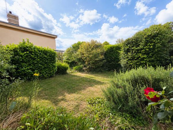 Chenôve - Maison 4 chambres avec garage et vue dégagée