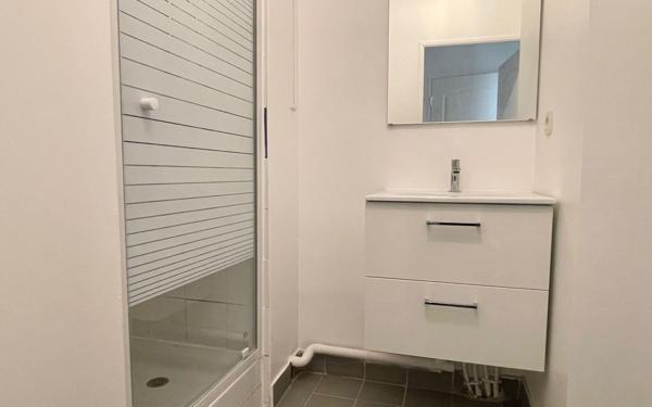 Appartement à louer    2 pièces • 37,33 m2 Issy-les-Moulineaux