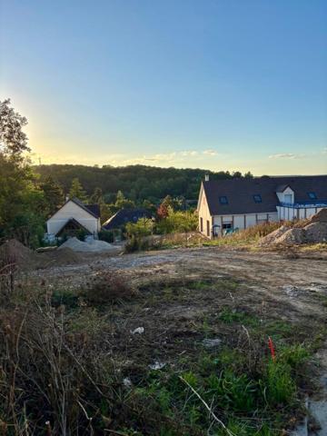 Magnifique terrain de 882M2 à Vernon