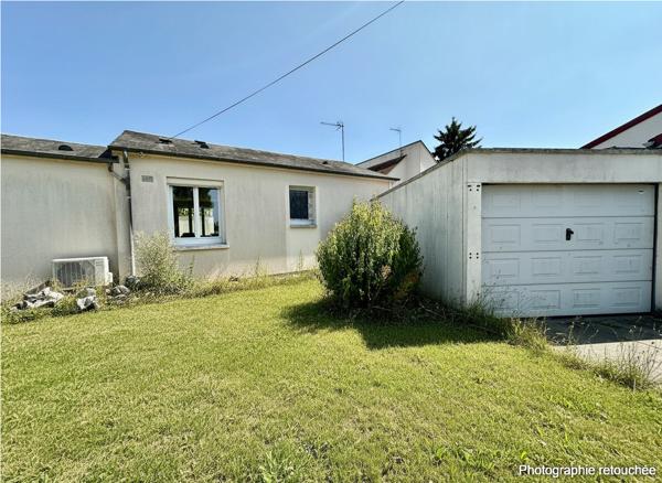 Maison de plain-pied à vendre à Saint-Jean-de-Braye, 2 chambres, garage, panneaux solaires et climatisation