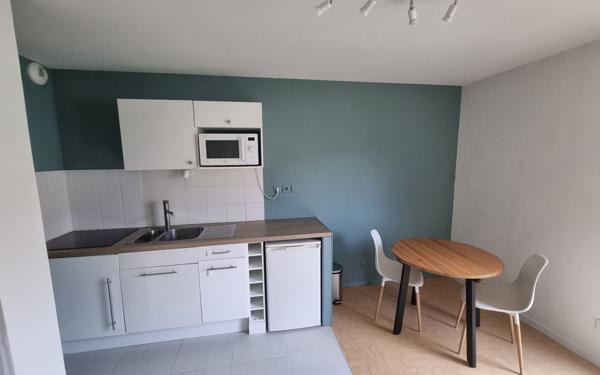 Appartement à louer    2 pièces • 42,49 m2 Saint-Genis-Laval