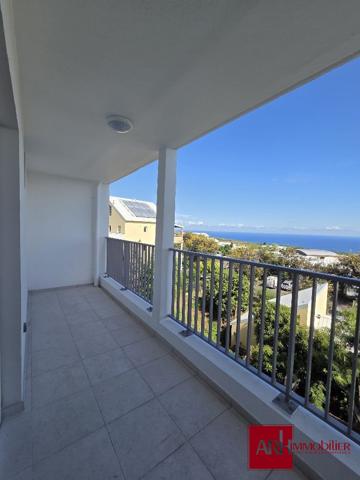 A LOUER - Appartement F1 neuf - Plateau Caillou avec belle vue mer