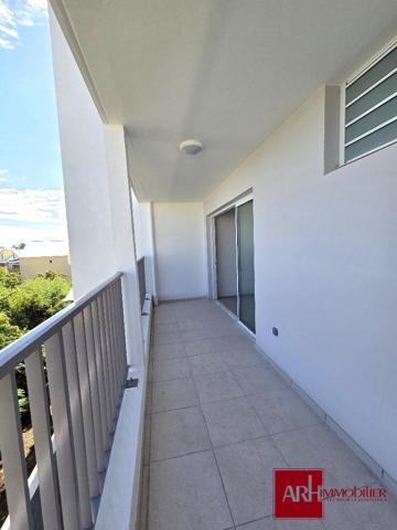A LOUER - Appartement F1 neuf - Plateau Caillou avec belle vue mer