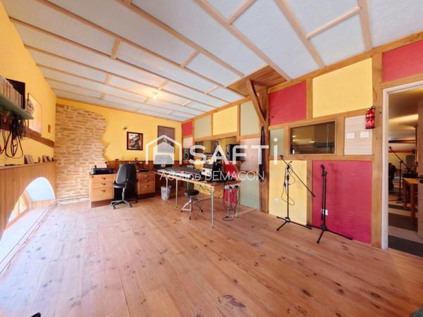 Pub atypique de caractère, studio enregistrement, maison d'hôtes