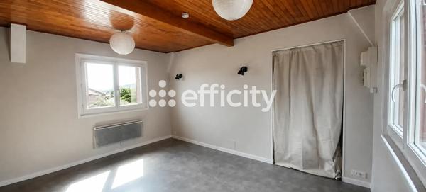 Maison
         8 pièces
        - 215 m² 196 100 € *