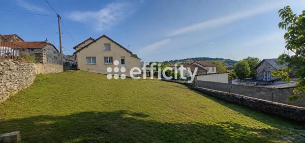 Maison
         8 pièces
        - 215 m² 196 100 € *