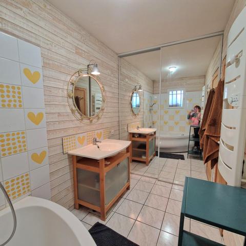 Armissan (11110) VILLA DE PP 93M2 AVEC PISCINE .